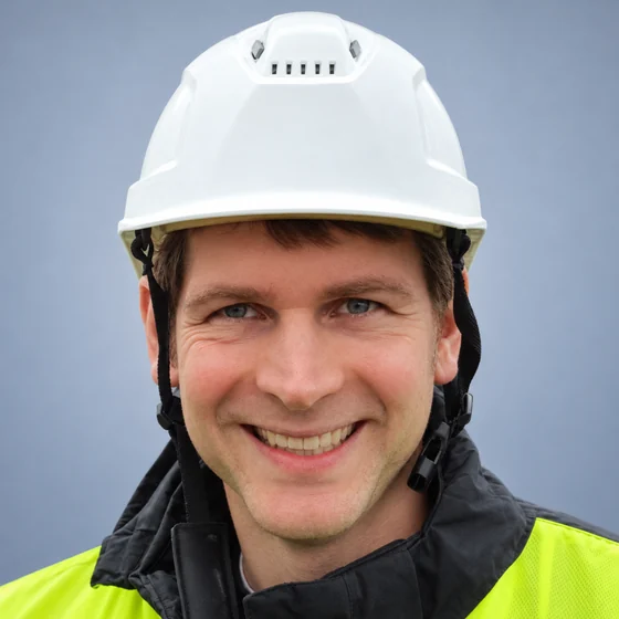 Porträt von Philipp von der Born, Gründer, Geschäftsführer, Compliance
